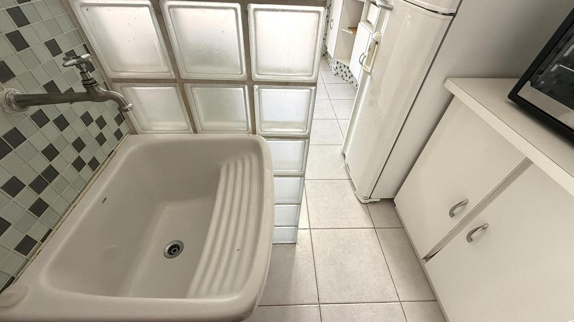 Flat A 1 Quadra Da Praia Das Pitangueiras - Ar Condicionado - 6 Pessoas Гуаружа Екстериор снимка